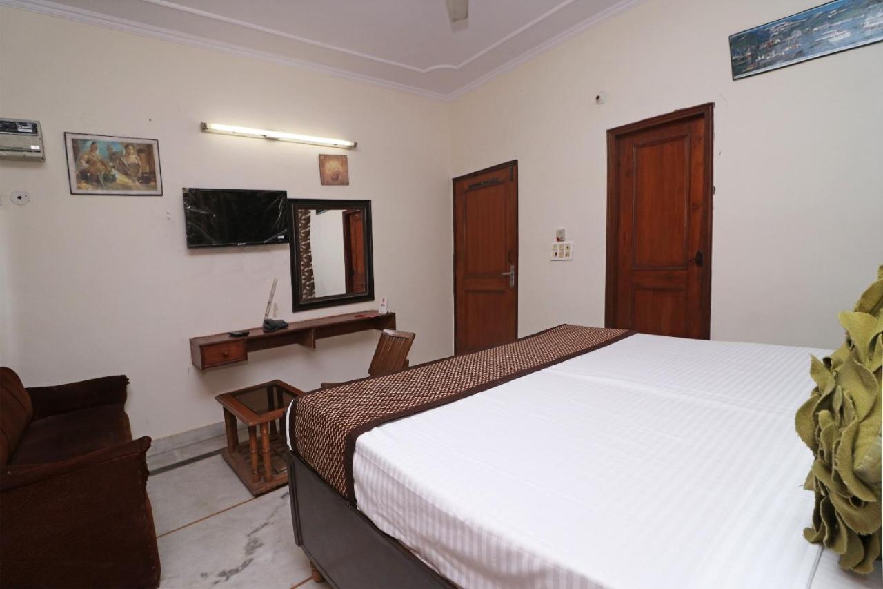 Hari Villa Residency --Near Noida Indoor Stadium Exterior photo